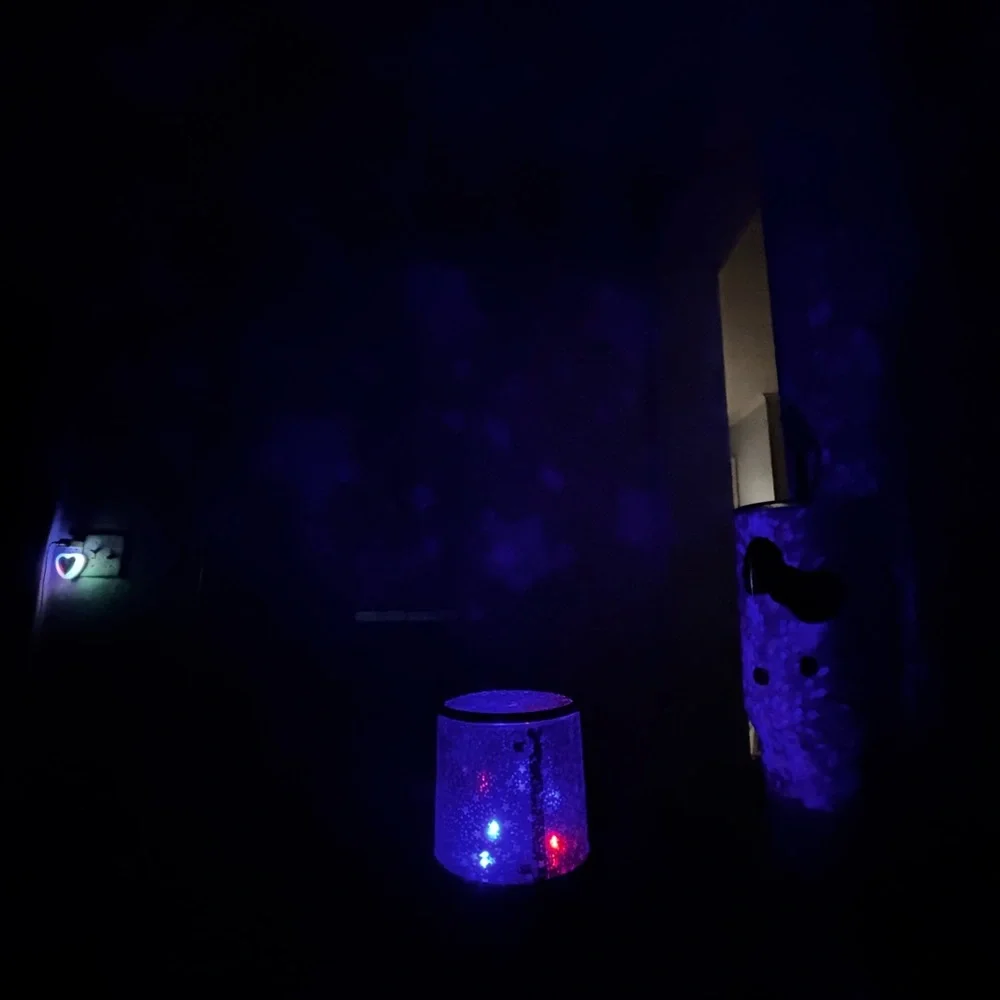 Black Starry Night Projector Lamp